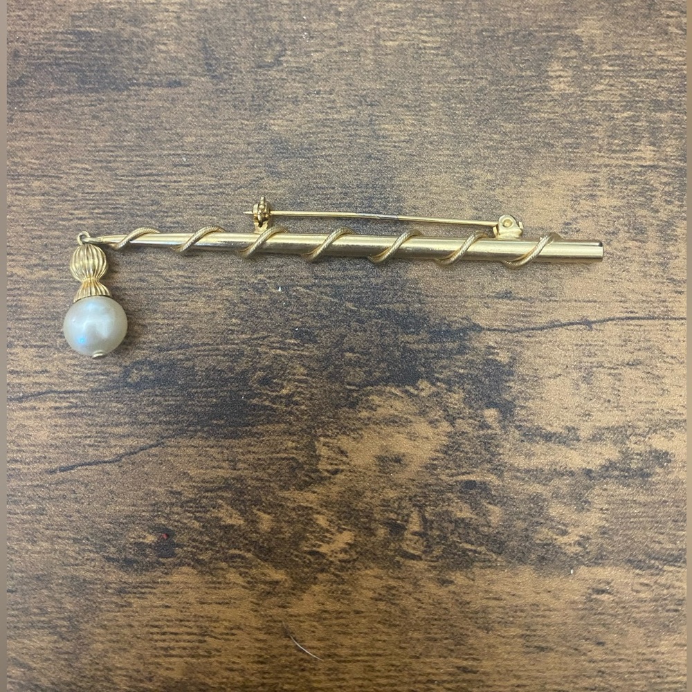 Gold Spiral Brooch with Pearl Accent